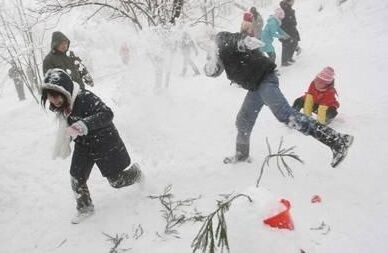 利發融雪劑告訴你雪進眼睛有什么傷害嗎